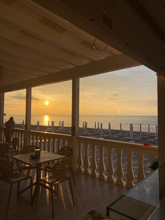 Hotel Corona Beach Peschici Eksteriør bilde