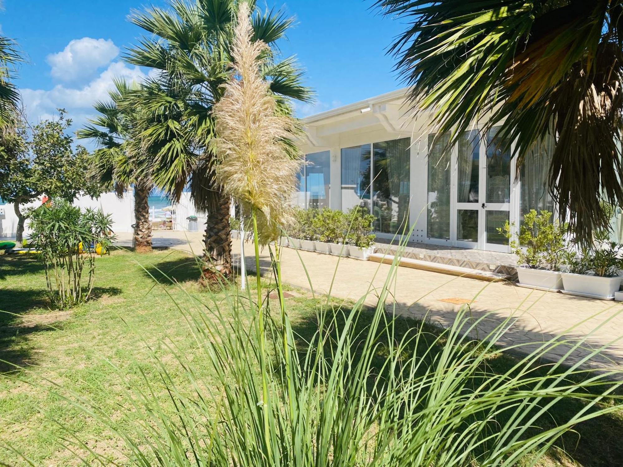 Hotel Corona Beach Peschici Eksteriør bilde