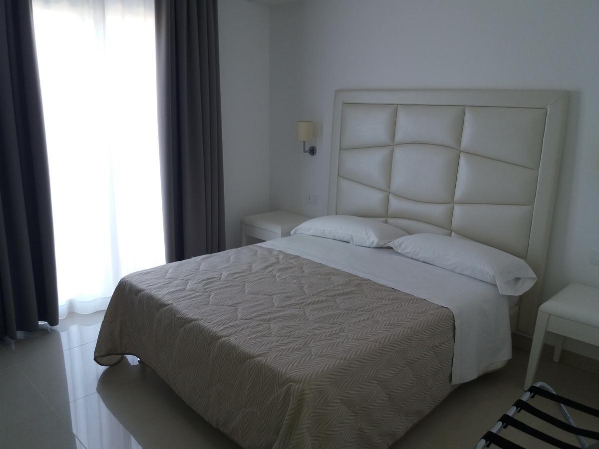 Hotel Corona Beach Peschici Eksteriør bilde